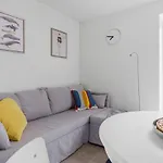 Mi Casa Tu Casa - St